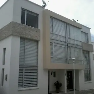 2* 酒店 Near Airport And